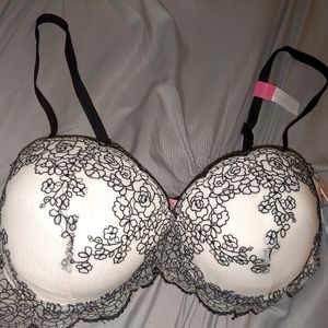 Brand new with tags woman's 34C bra